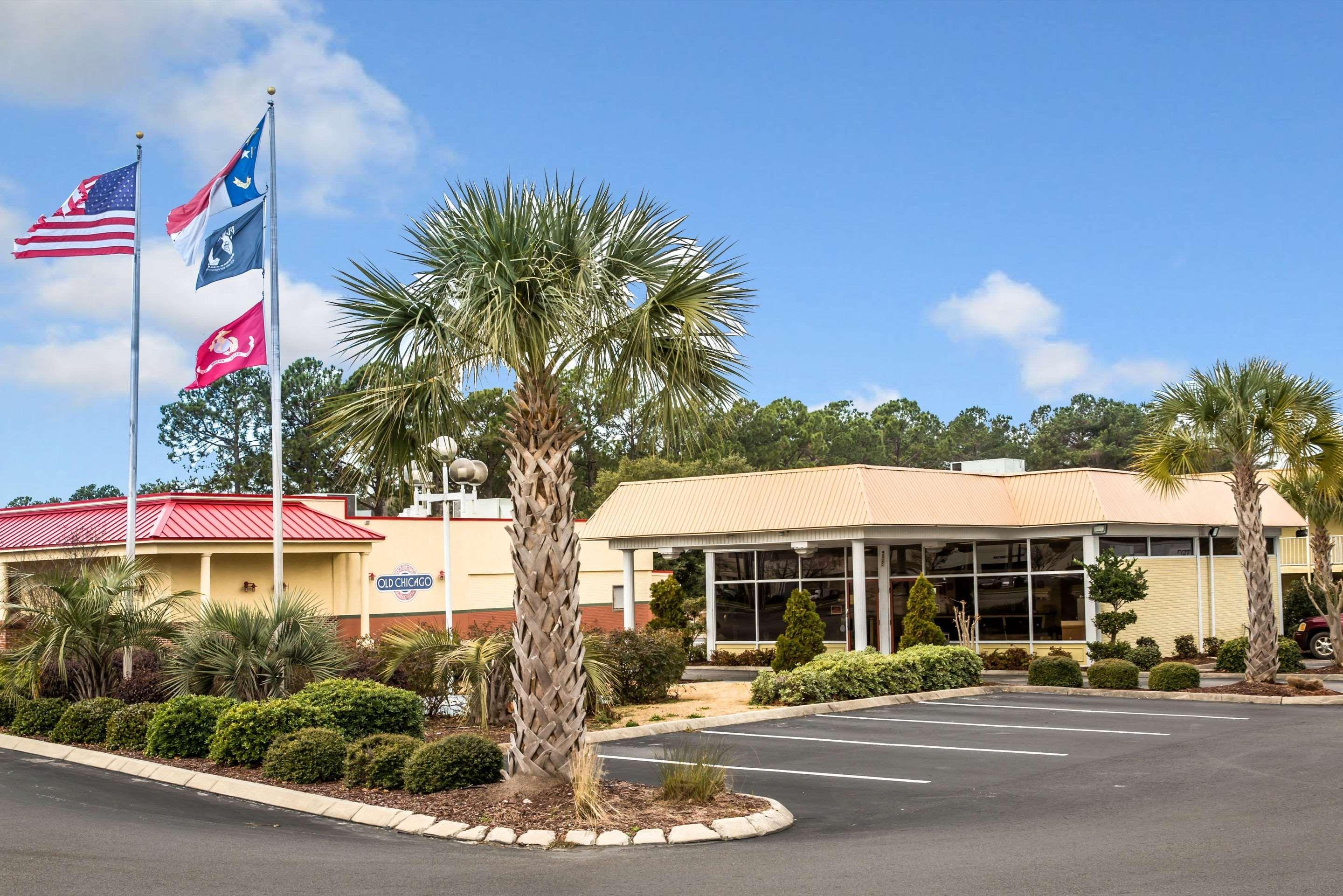Rodeway Inn & Suites Wilmington North Buitenkant foto
