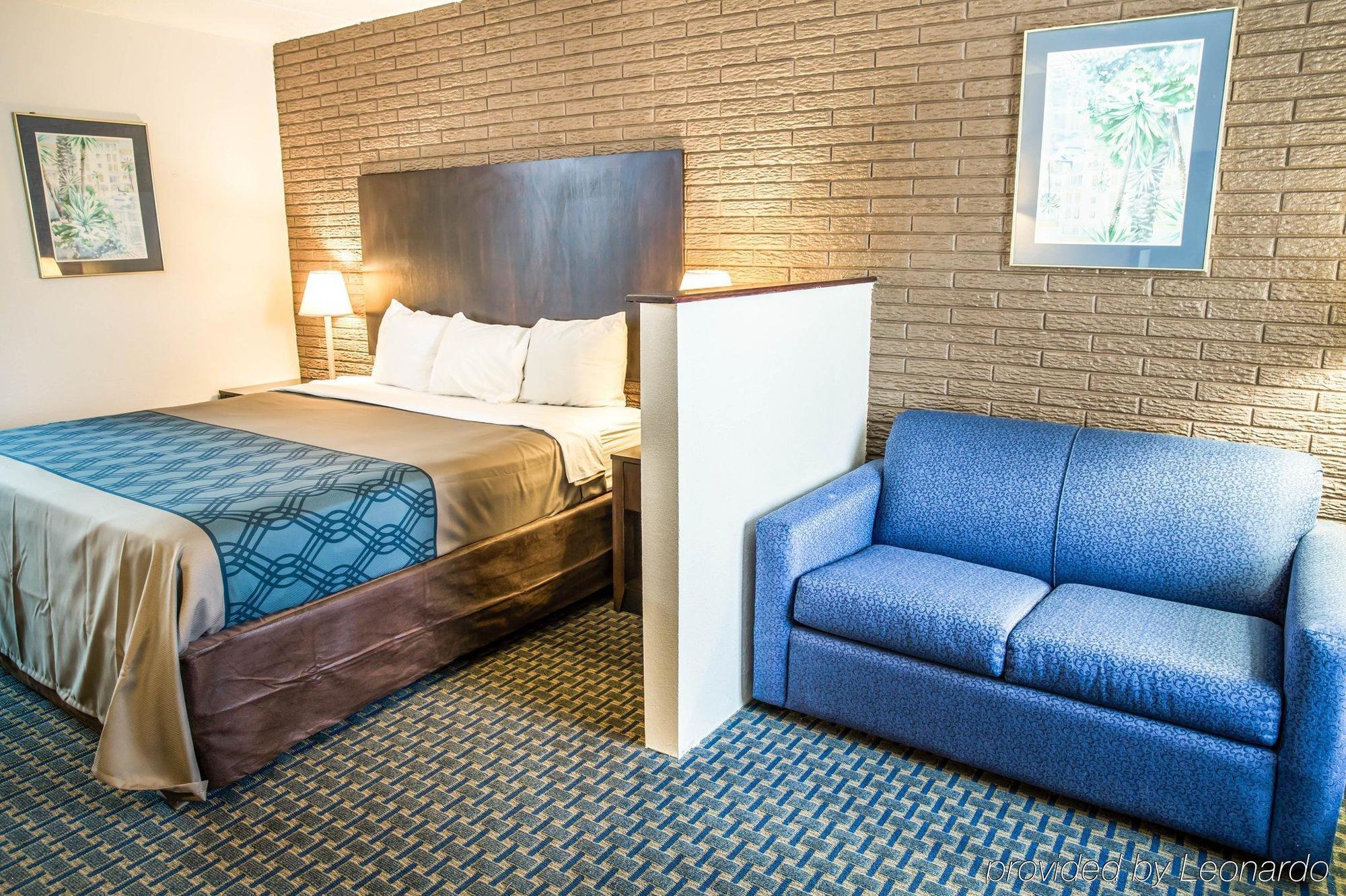 Rodeway Inn & Suites Wilmington North Buitenkant foto
